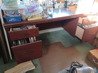 FREE DESKS!!!! (2)