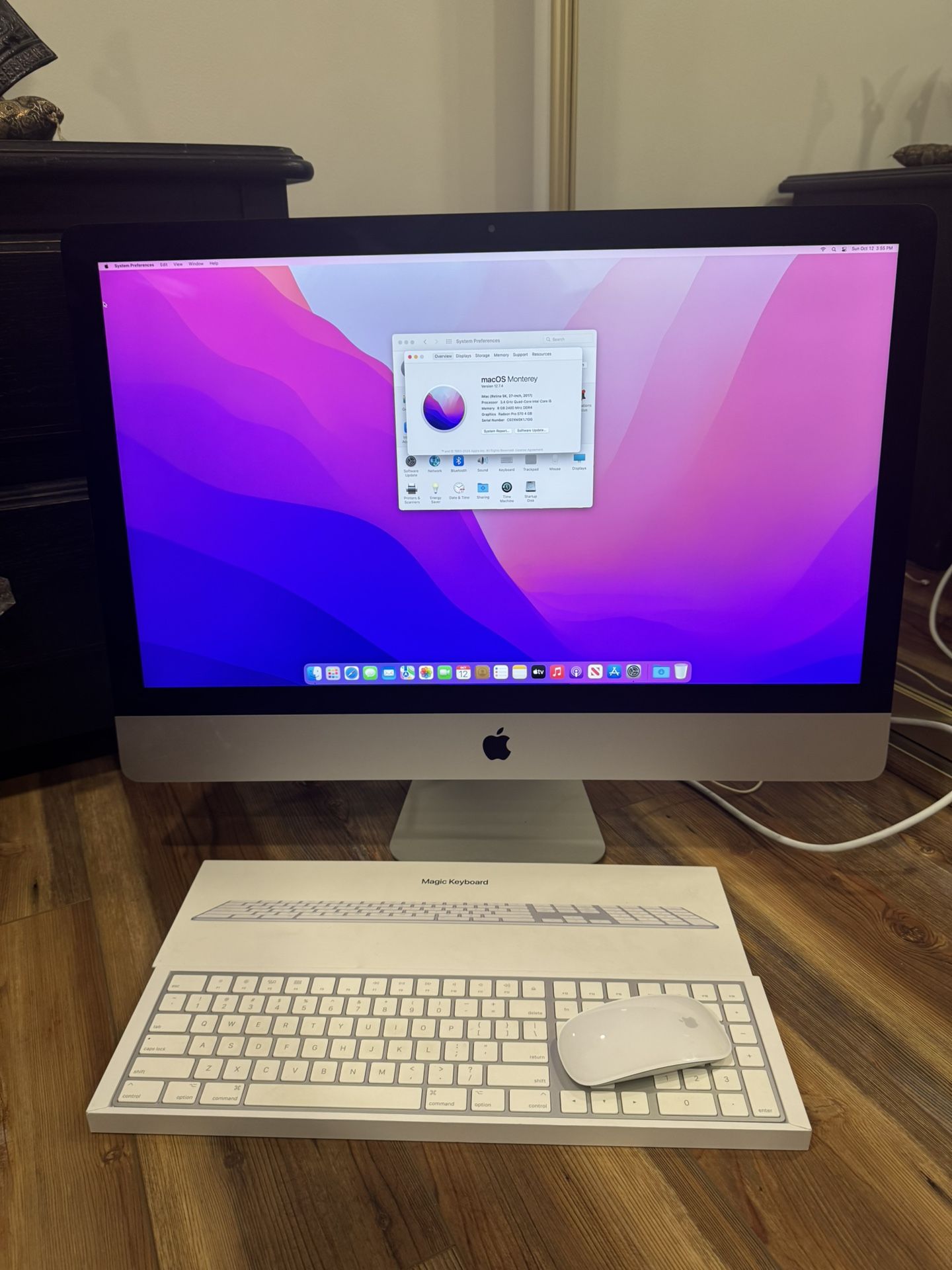 Apple Mac desktop computer like new