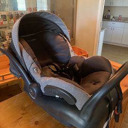 Free Infants Car Seat
