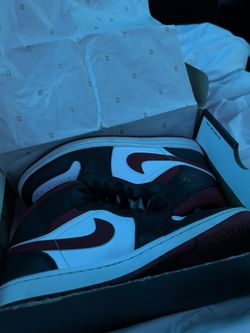 jordan 1’s black gym reds