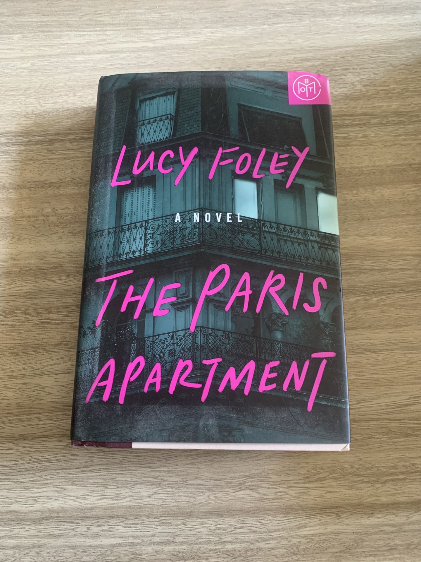 Lucy Foley a Hardback Novel Book The Paris Apartment NWT