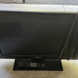 Sony 26” TV Model KDK-26L5000 With Remote & Power Cord