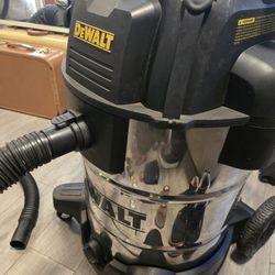 Dewalt Vacuum
