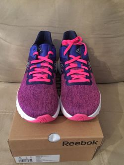 Reebok woman running shoes size 9