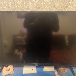 32” Smart TV Great Condition 