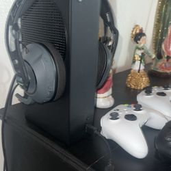 Xbox One S 1TB 