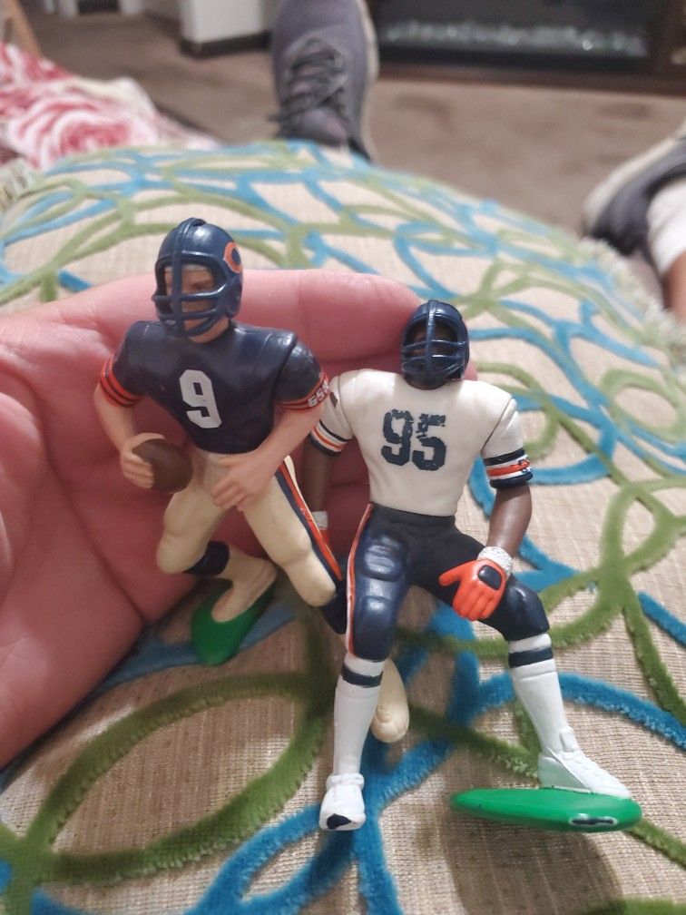 Chicago Bears starting lineup Jim Mcmahon and Richard Dent