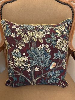 Tapestry Throw Pillow Birds and Floral