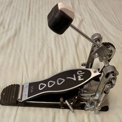 DW 7000 Bass Drum Pedal $75