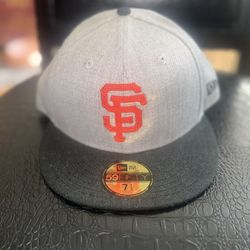 NEW ERA "WORLD CLASS" SF GIANTS FITTED HAT (STONE GREY/BLACK) Size 7 1/2