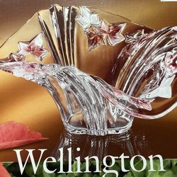 Bowl and matching smaller bowl