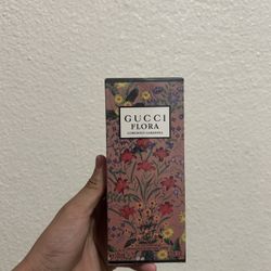 Gucci, Flora
