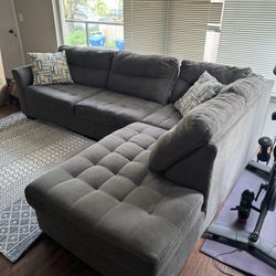 Super Comfy Sectional Couch From Ashley Furniture 