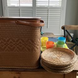Woven Can Picnic Basket