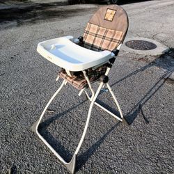 Portable Folding Highchair with Removable Tray by Cosco

