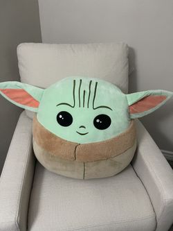 Large plush Baby Yoda