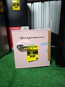 Frigidaire Pink Retro Compact Mini Fridge