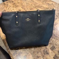 Authentic Coach black pebbled leather tote.