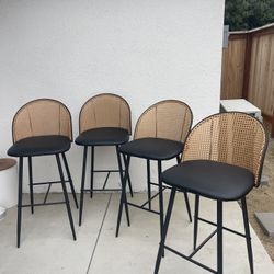 4 Barstools