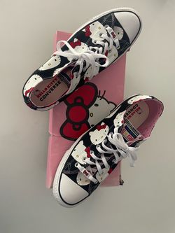Rare Converse x Hello Kitty Low Top - Unisex - Mens 13 / Womens 15 - Lightly Worn With Box"