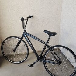 Custom Bike Shimano Spinfit 700c for Sale in North Las Vegas