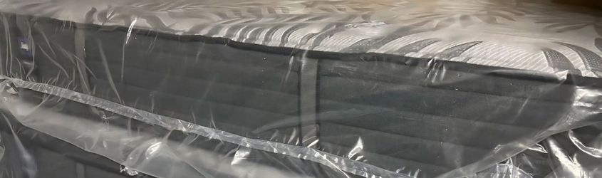 ⚡️BIG SAVINGS! BRAND NEW KING SIZE SEALY POSTUREPEDIC PLUS MATTRESS