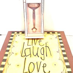 BeautyBio Rose Quartz Roller