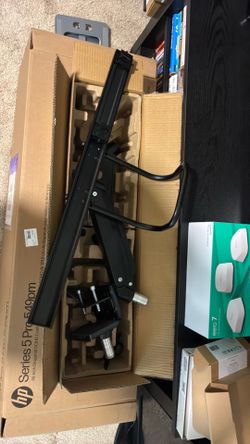 UPLIFT crestview dual monitor arm (clamp mount)
