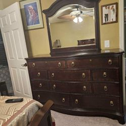 Living Room/ Bedroom Furniture 