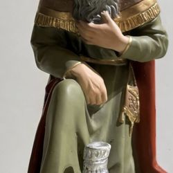 Melchor Nativity Piece Wise Man Kneeling