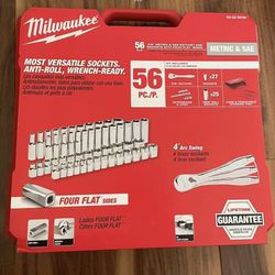 Milwaukee 3/8 in. Drive SAE/Metric Ratchet and Socket Mechanics Tool Set (56-Piece).  Brand NEW.  NUEVO.