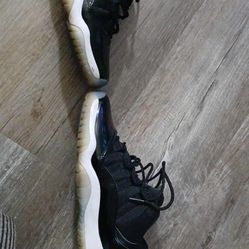 Air Jordan 11