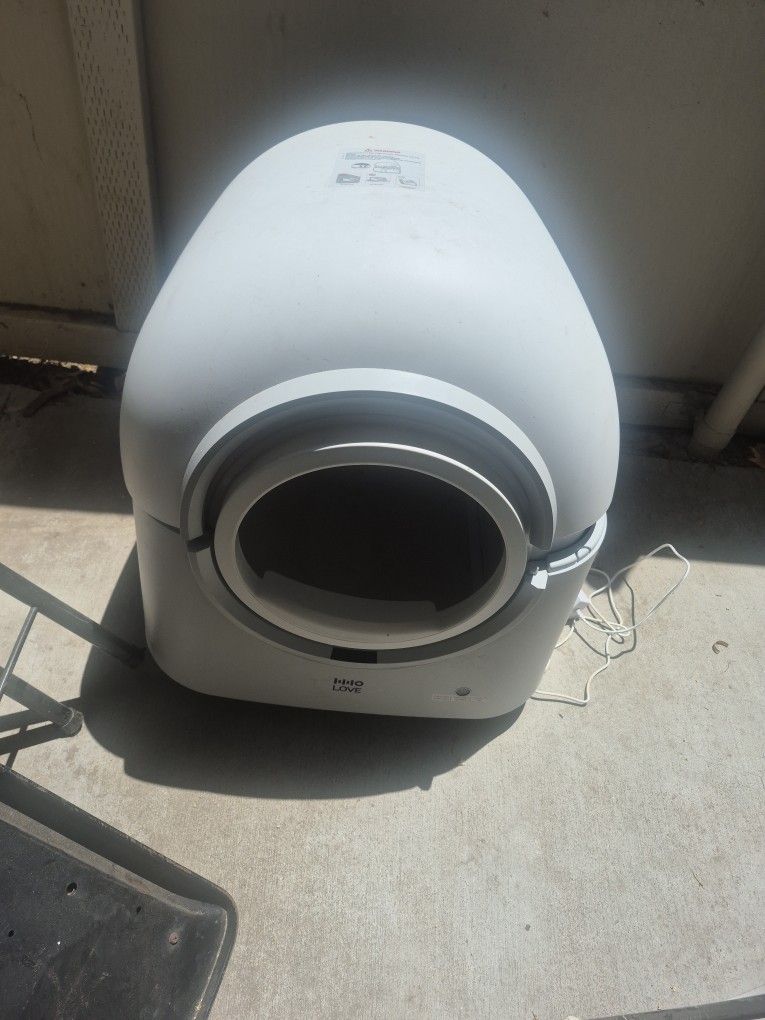 Robo Litter Box