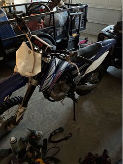 Dirt bike