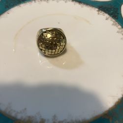 Vintage Round Mesh Metal Stretch Ring Gold Tone Large Statement Chunky Ring