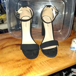 Bamboo Woman's Black Single Band Chucky Heel Sandal