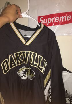 Vintage oakville hockey jersey fits a like M
