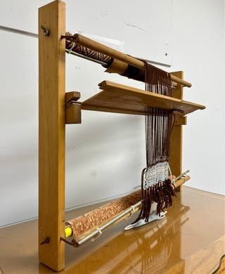 Rigid Heddle Weaving Loom, Tabletop loom, 26”. Free to ask, I reply