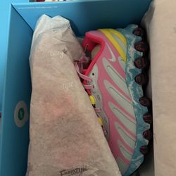 Doernbecher Raegan Scheid Size 8.5W