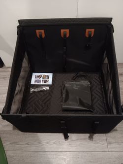 Canine Car Seat (NIB)
