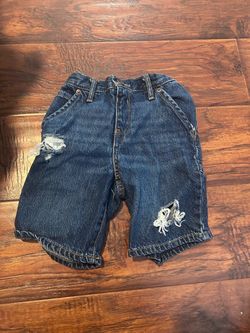 Boy shorts size 4t