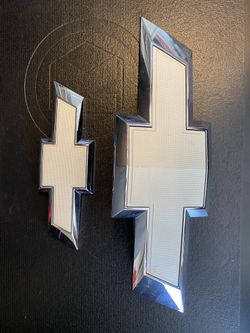2015 Chevy Tahoe badges