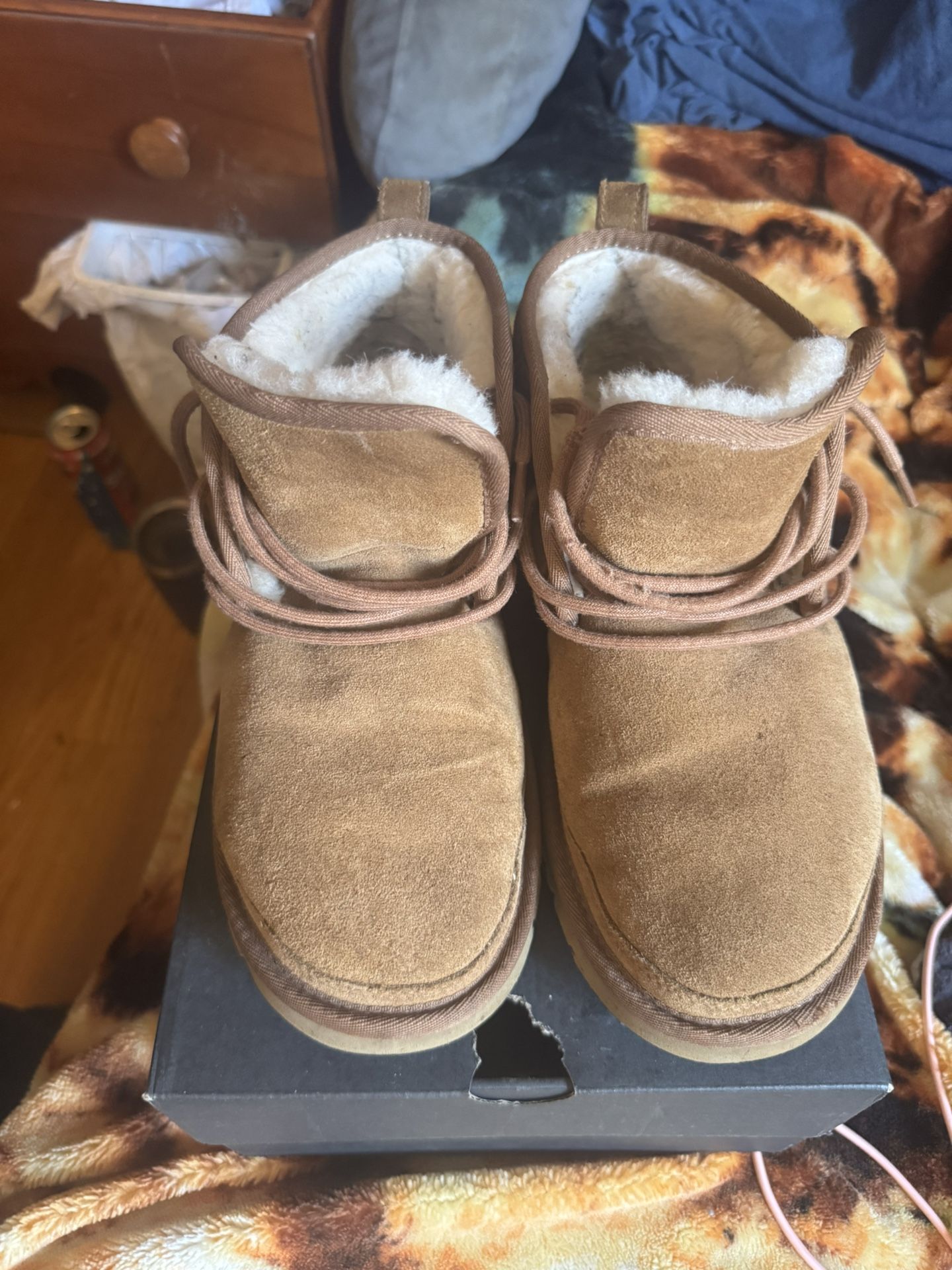 Uggs Nuemel For Men Size 9