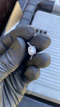 Size 9 Moissanite Engagement Ring – Radiant Cut w/ Pavé Band (Silver Tone)