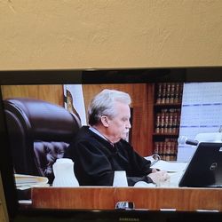 32-in Samsung Television