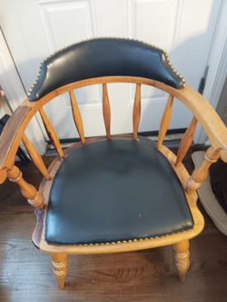 Arm Chair Old 