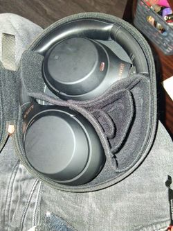 Sony WH-1000XM4 Noise canceling headphones