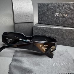 PRADA sunglasses , comes with the box
