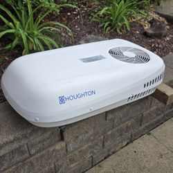 Houghton RV Air Conditioner Unit
