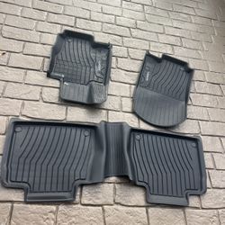 Mercedes GLE Rubber All Weather Floor Mats